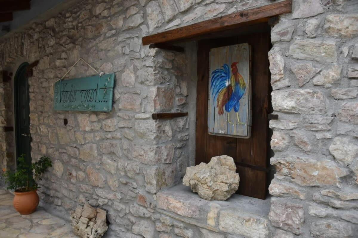 Kalavrita Winter Retreat - Homely Spacious Chalet Άνω Βλασία Экстерьер фото