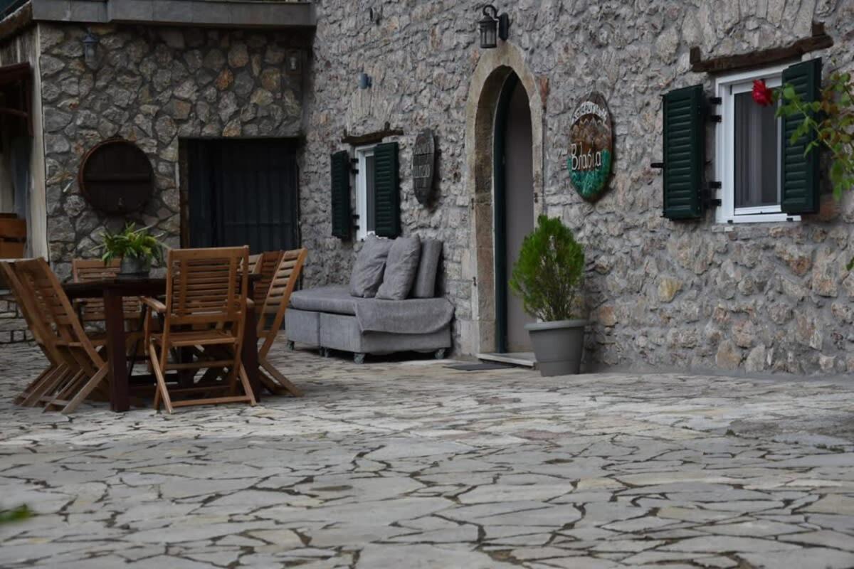 Kalavrita Winter Retreat - Homely Spacious Chalet Άνω Βλασία Экстерьер фото
